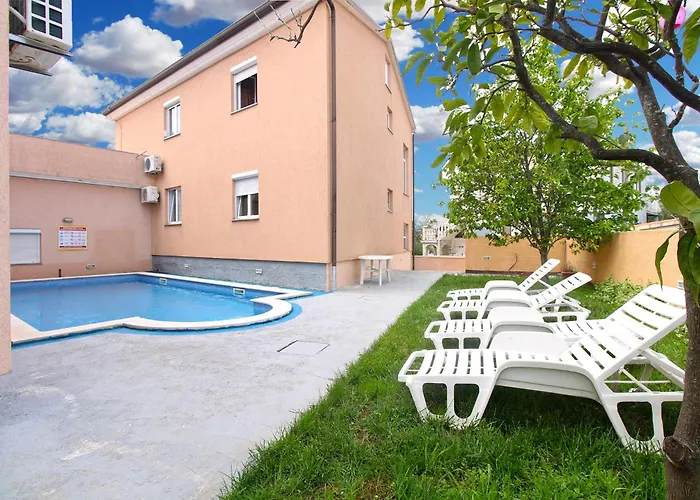 Apartments Edin 1359