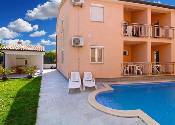 Apartments Edin 1359